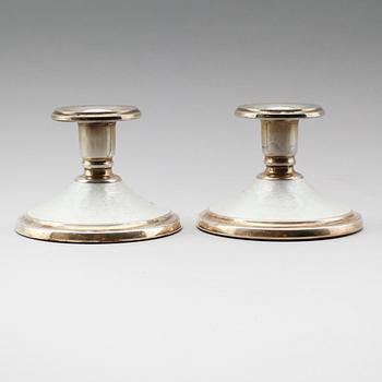 LJUSSTAKAR, 1 par, silver och emalj, Norge, 1900-talets mitt.