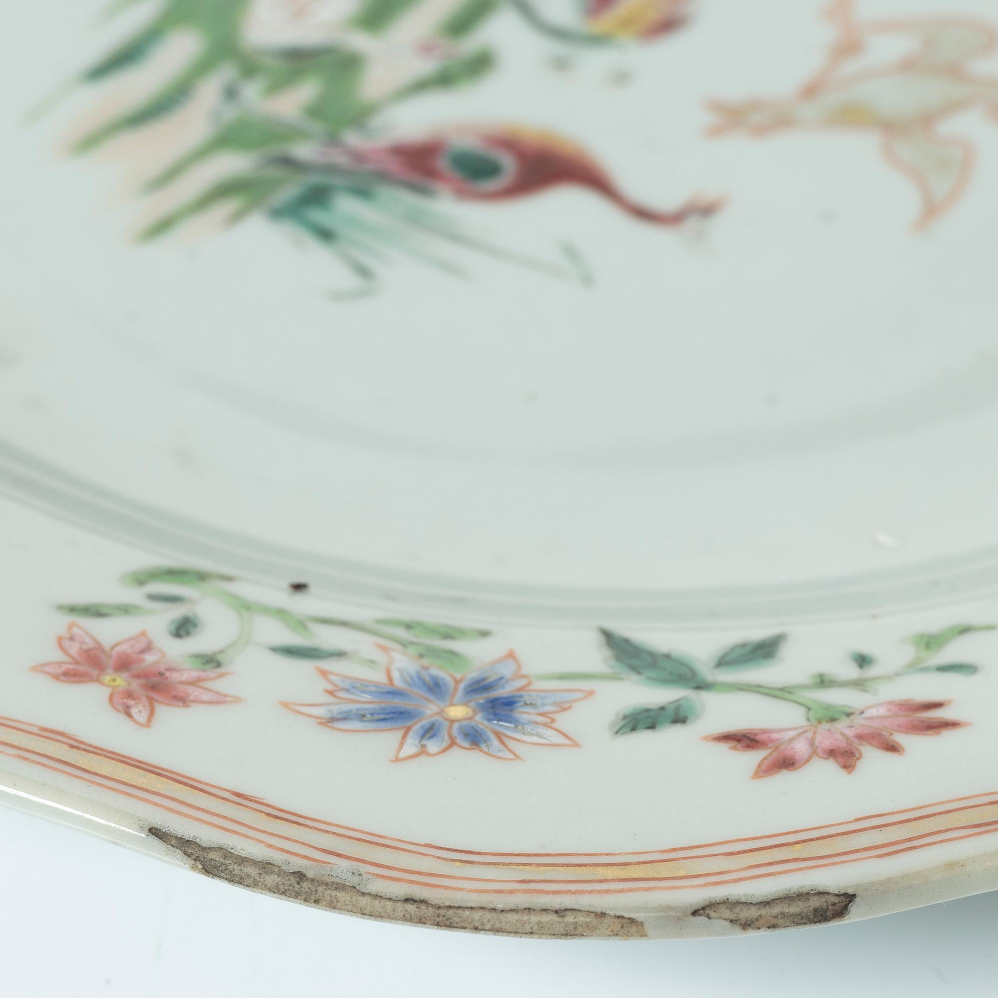 Tallrikar, porslin, åtta stycken, Qingdynastin, Qianlong (1736-95).