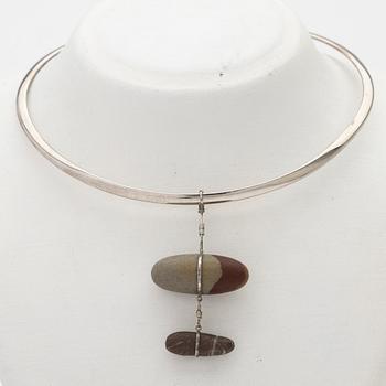 Vivianna Torun Bülow-Hübe, Necklace with two pendants.