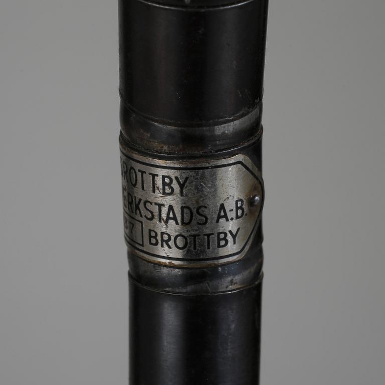 VÄGGLAMPA, Brottby, 1900-talets mitt/ andra hälft.