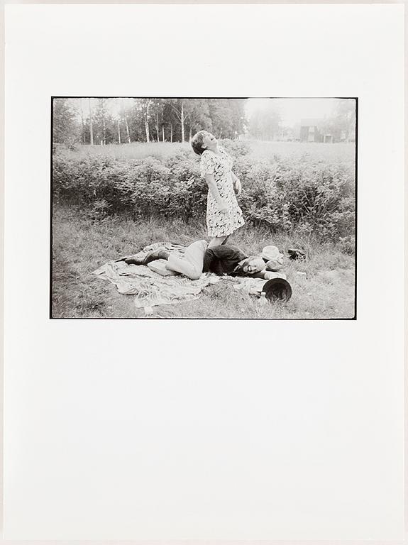 Portfolio with 10 photographs, numbered 66/110, Jubileumspärm Fotograficentrum.