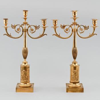 KANDELABRAR, ett par, empire, troligen Sverige, 1800-talets första hälft.