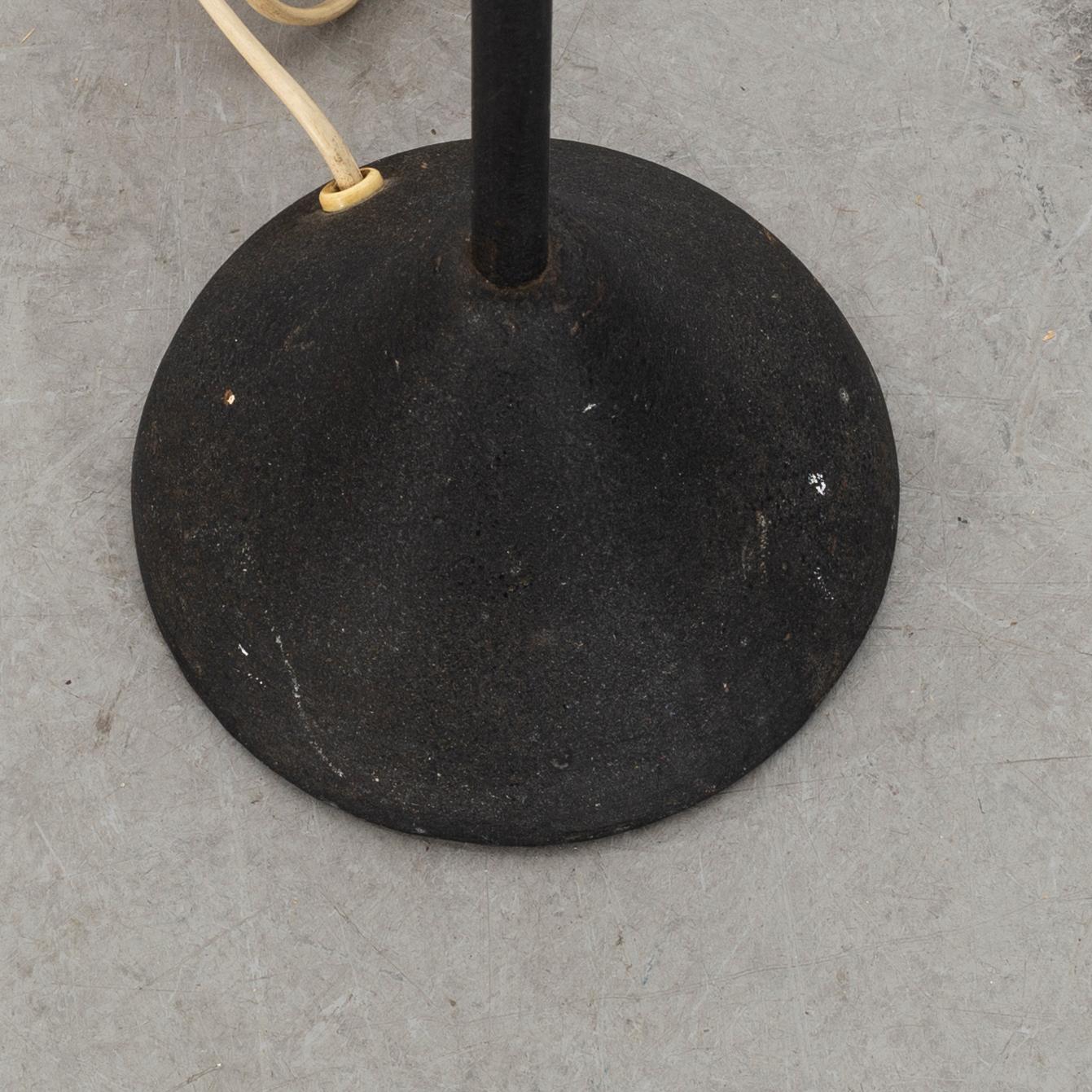 FLOOR LAMP, second half of the 20th century.