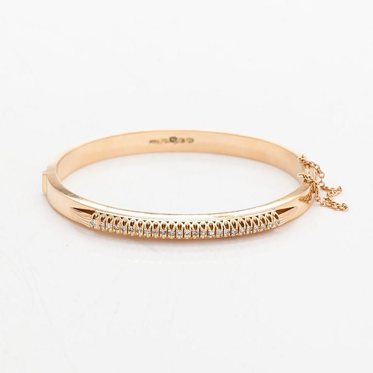 A 14K gold bracelet with single-cut diamonds, Kulta-Hamara Oy, Helsinki 1959.