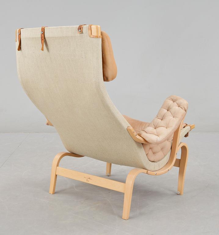 FÅTÖLJ, "Pernilla", Bruno Mathsson för Dux, 1900-talets slut.