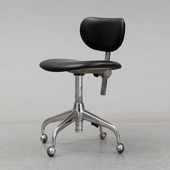 A swivel chair,  Lindqvist, Motala, mid 20th Century.