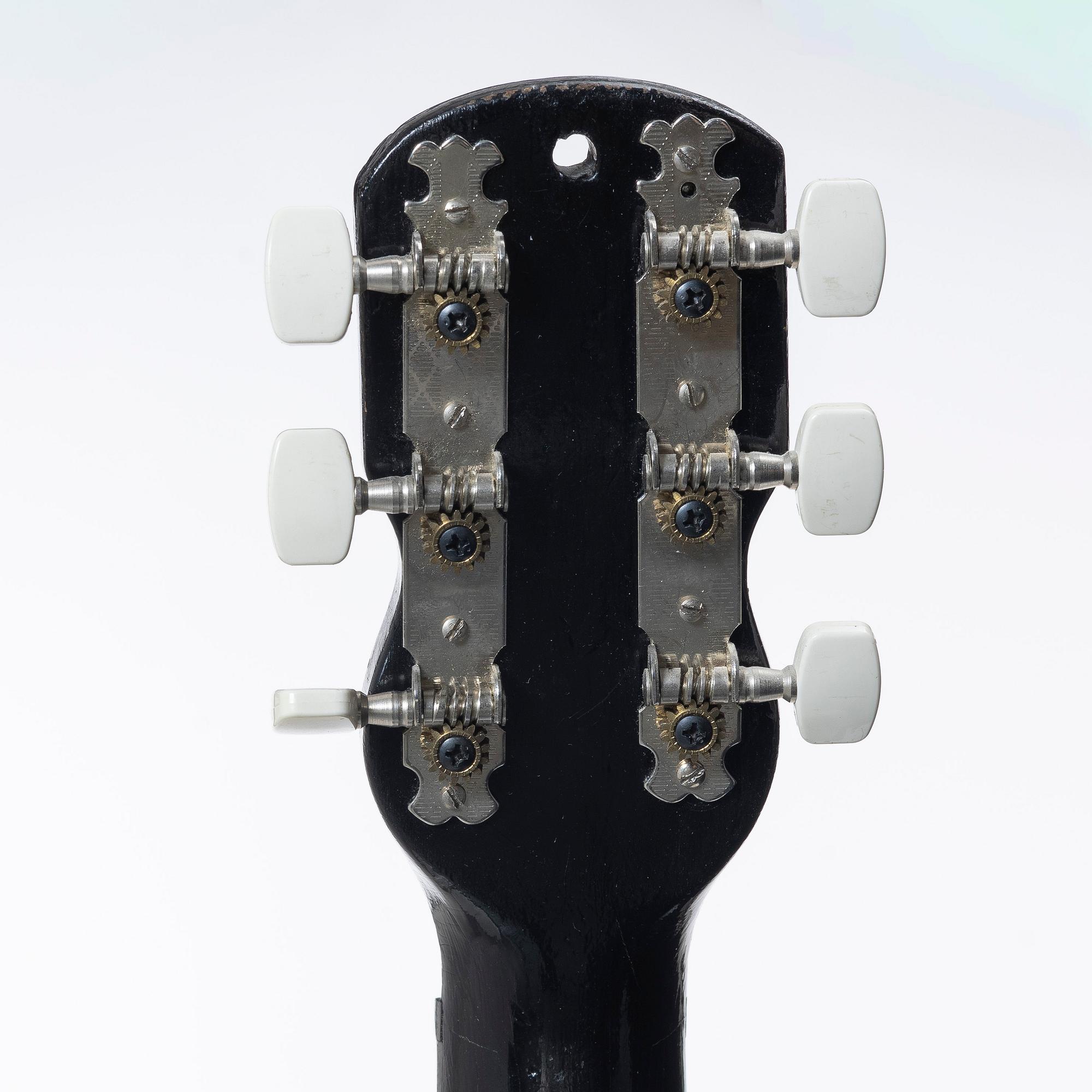 Bernhard Enzensperger, acoustic guitar, "No 73", 1836, Austria.