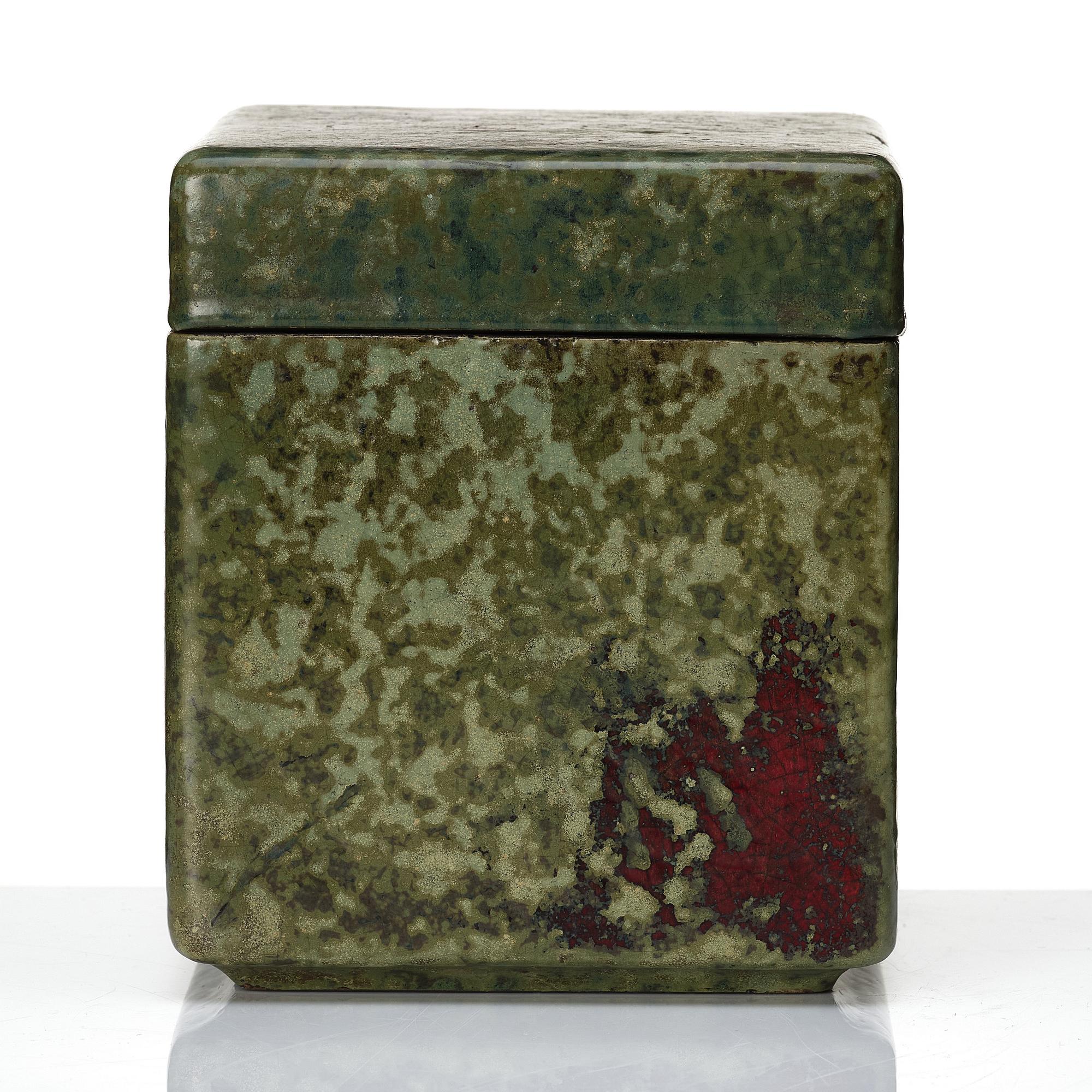 Hans Hedberg, a large faience box, Biot, France.