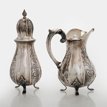Hugo Grün, sockerruska och kanna, silver, Danmark 1955 och 1961.