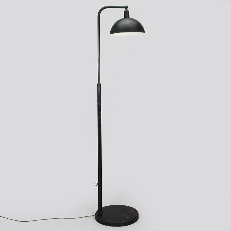 Paavo Tynell, golvlampa / ateljélampa, beställningsarbete, Taito 1933.