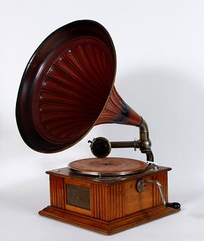 TRATTGRAMMOFON, 1800/1900-tal.