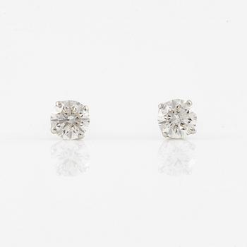 Earrings, 18K white gold with brilliant-cut diamonds totalling 0.50 ct, accompanied by GIA dossier.