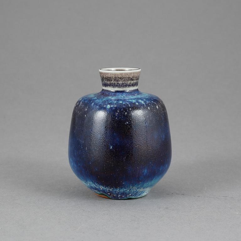 VAS, stengods. Berndt Friberg, Gustavsberg studio 1965.