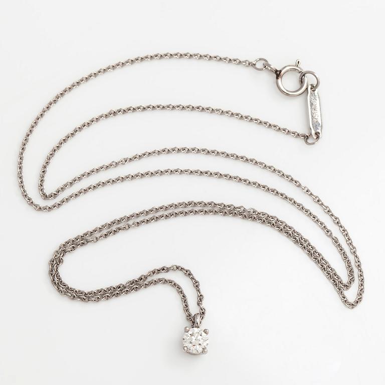 Tiffany & Co, kaulakoru, platinaa ja briljanttihiottu timantti.