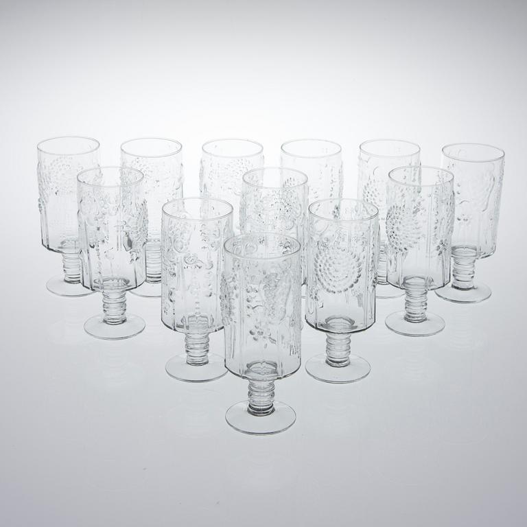 CHAMPAGNEGLAS 12 ST, "Flora", Oiva Toikka, formgiven 1966, Notsjö.