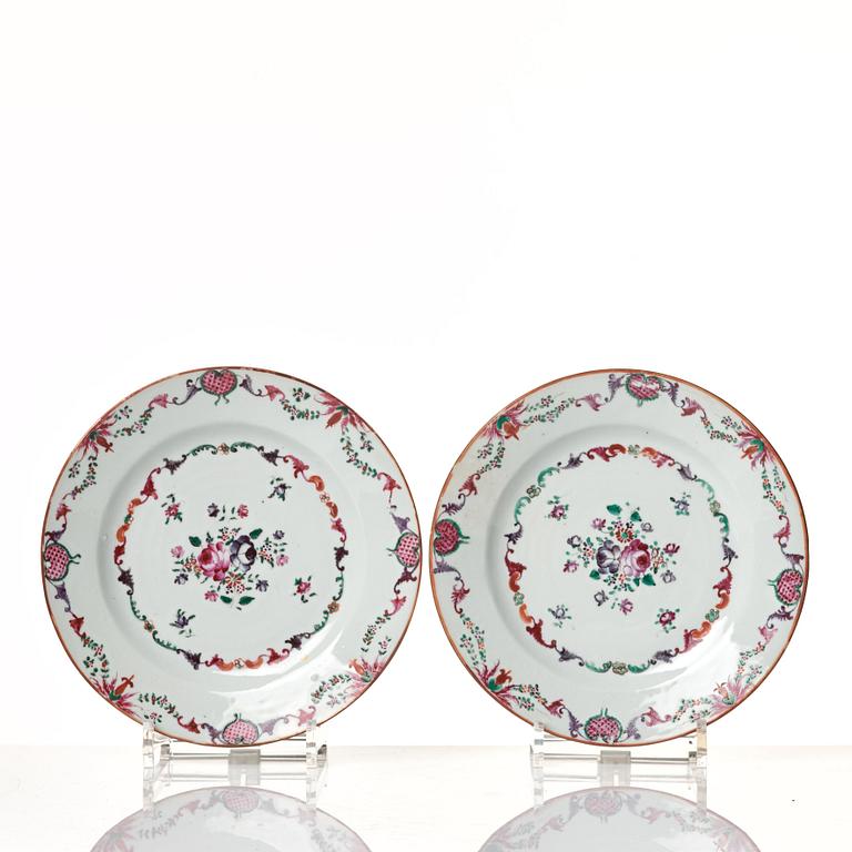 A set of 19 famille rose dishes, Qing dynasty, Qianlong (1736-95).