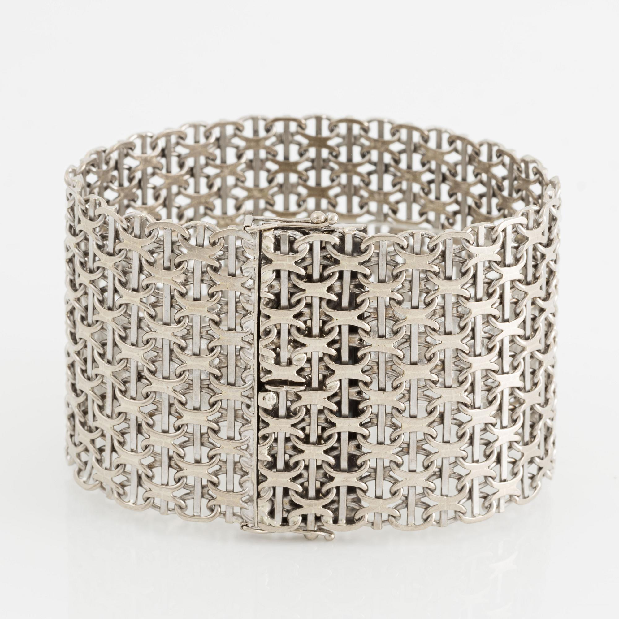 Bracelet 18K white gold, X-link.