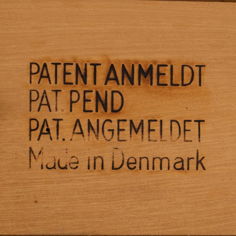 Matbord, "Flip-Flap", Dyrlund & Smith, Danmark, 1960-tal.