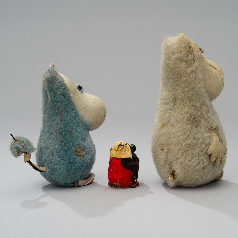 MUMINTROLL, 2 st, och ett SUMPPI-TROLL, Atelier Fauni, Finland, 1950/60-tal.