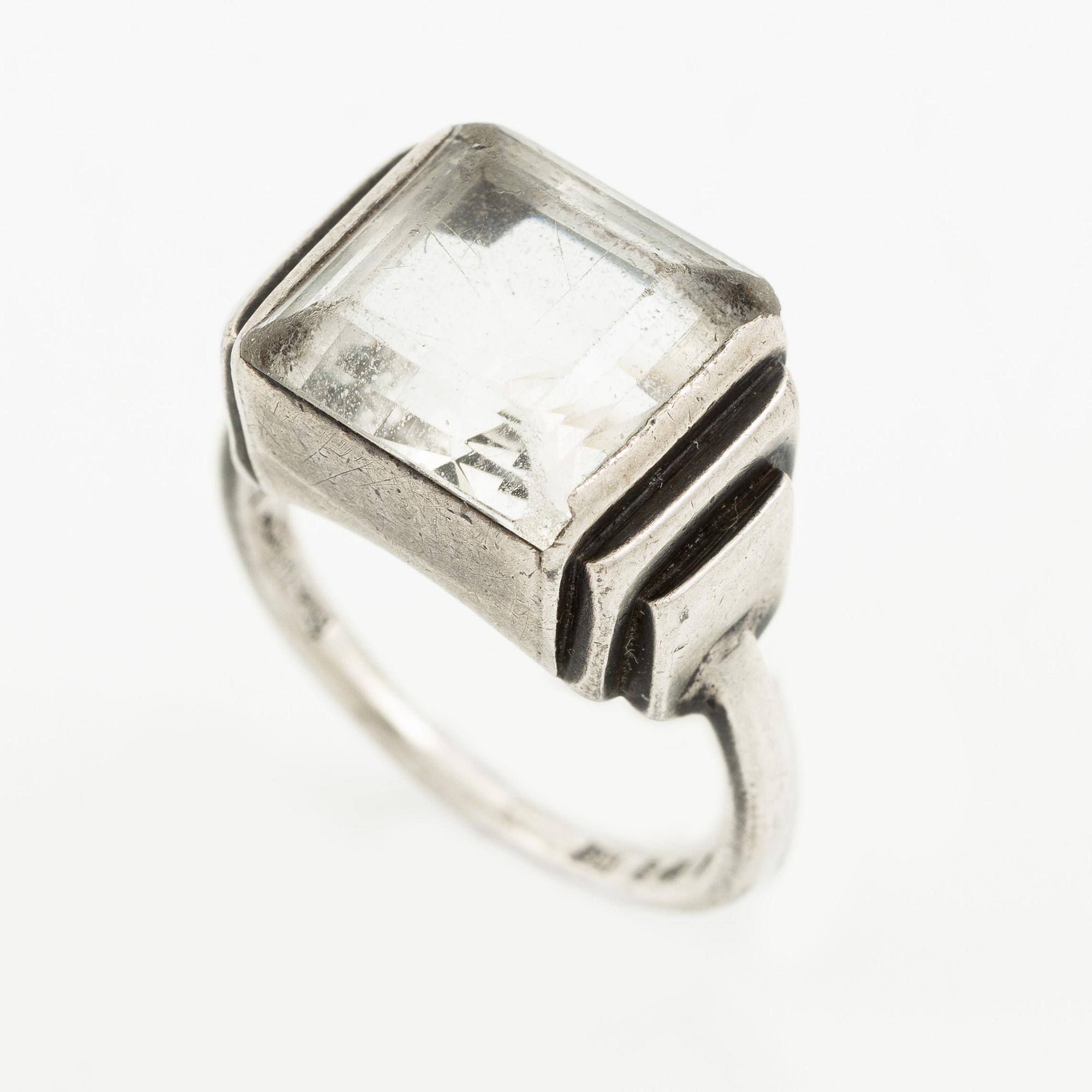 Wiwen Nilsson, ring, silver med fasettslipad bergkristall, Lund 1939.
