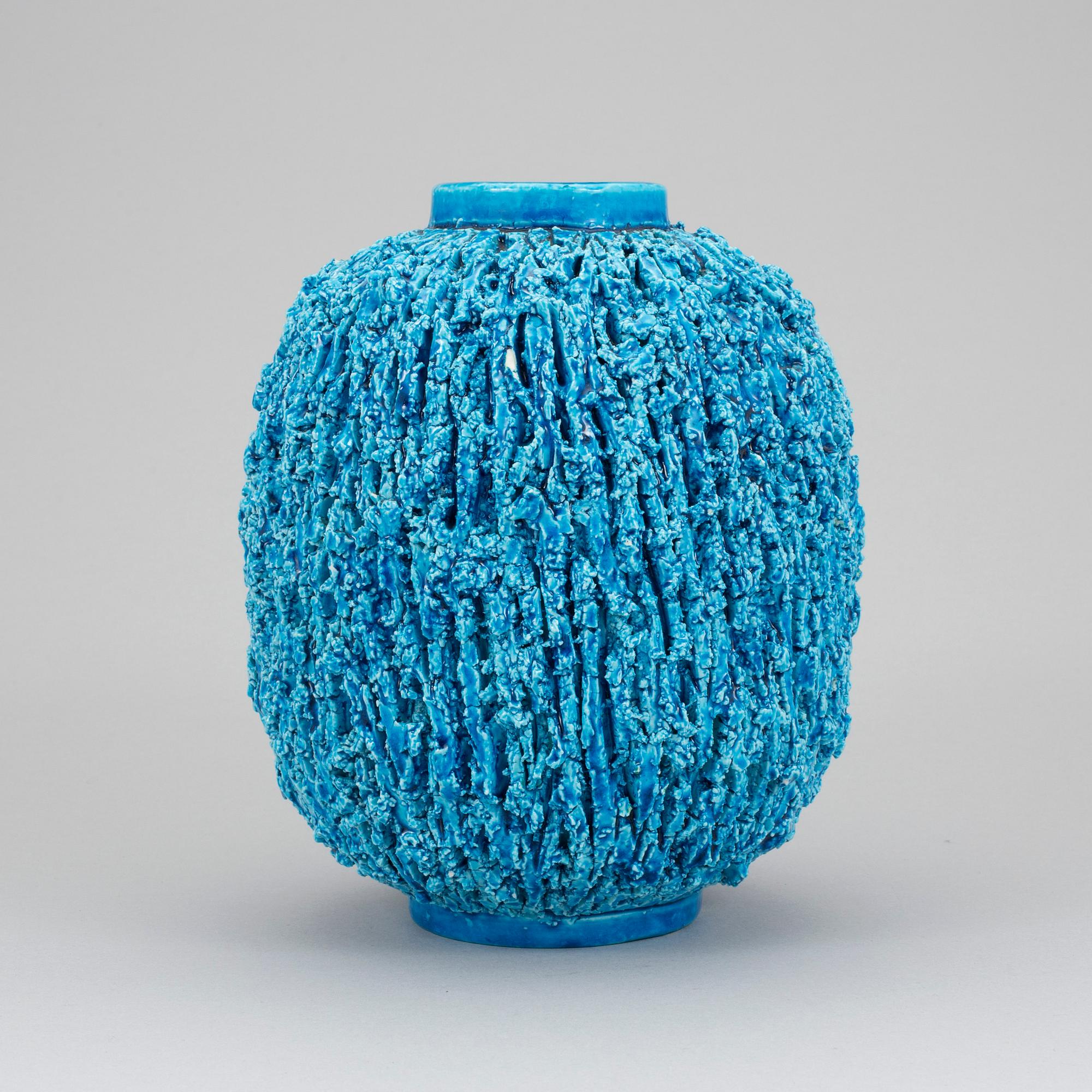 GUNNAR NYLUND, vas, stengodschamotte, "Igelkottvasen", Rörstrand, formgiven 1936.