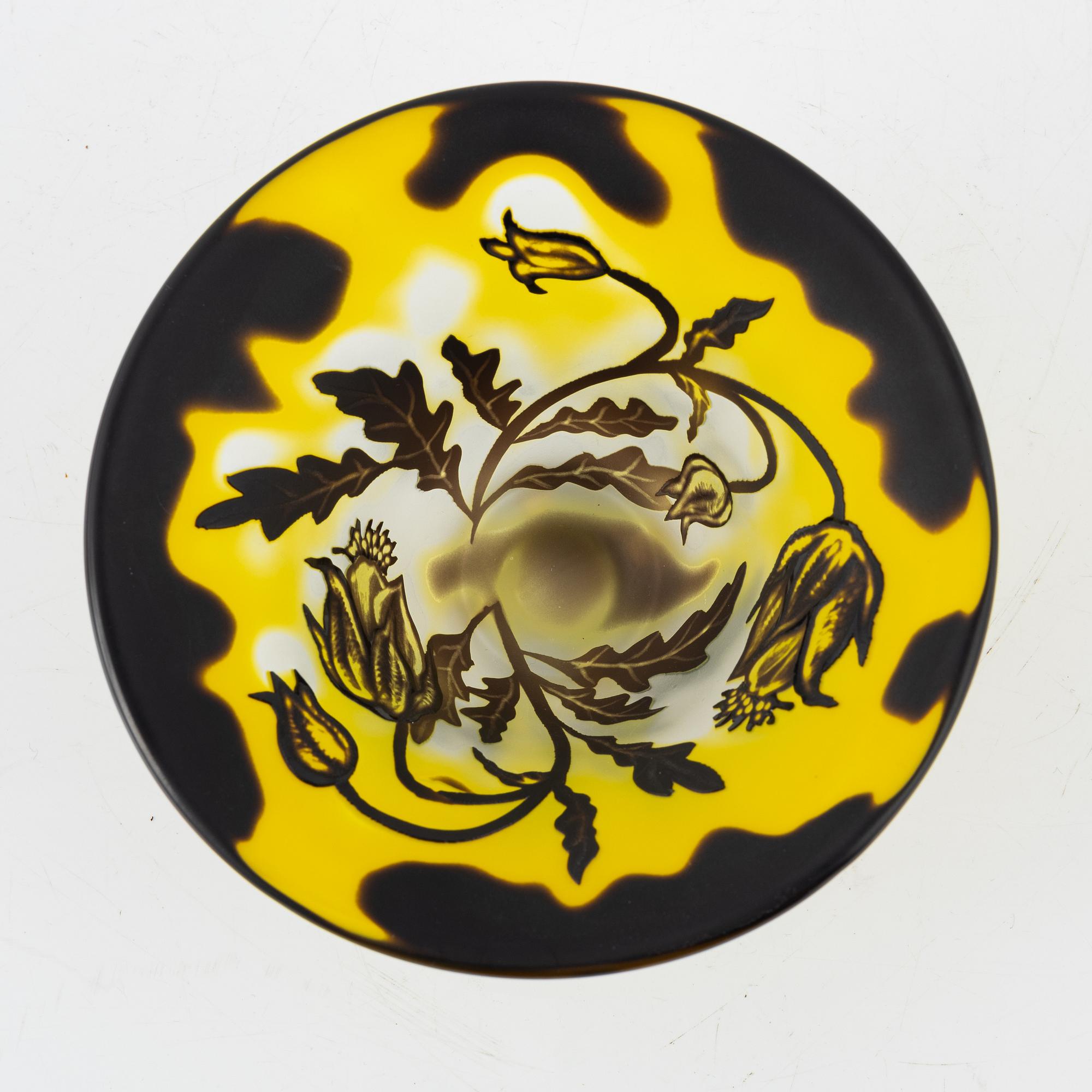 Astrid Gate, a unique bowl, dated 1997.