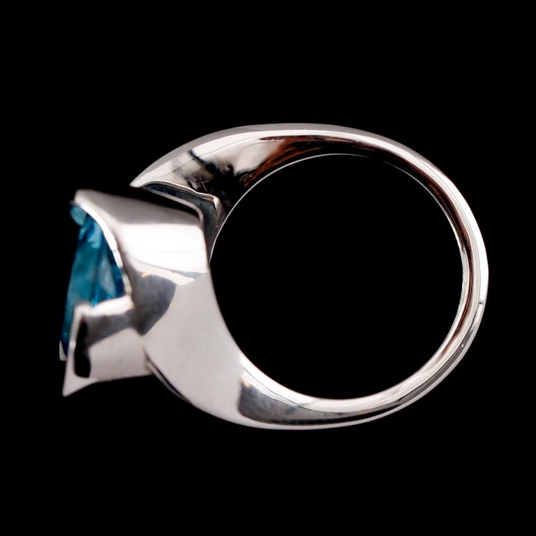 RING, sterlingsilver, blå topas, Pierre dÀrgent.