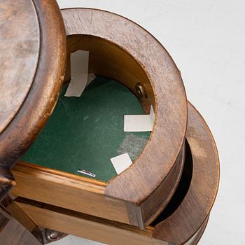 A Chippendale-style desk from Lysbeg & Hansén, Denmark, first half of the 20th century, around 1900.