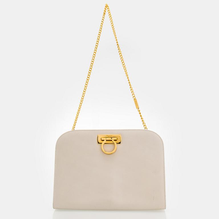 Salvatore Ferragamo, a leather “Gancini”bag.