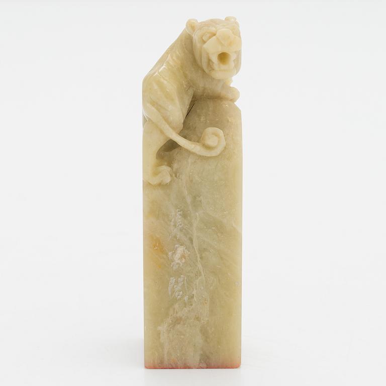 A Chinese seal, green stone, 20th century.