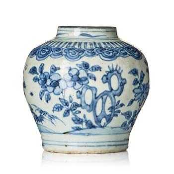 1301. A blue and white jar, Ming dynasty, Wanli (1572-1620).