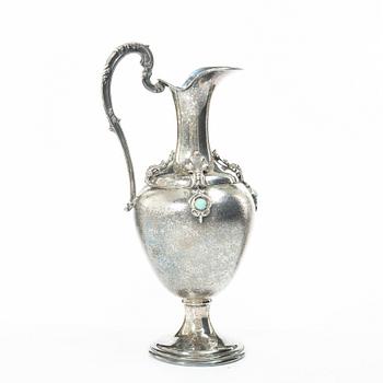 An Italian silver jug, 1944-1968.