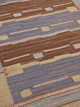 CARPET. "Blåsvarten". Flat weave. 153,5 x 108 cm. Signed MMF.