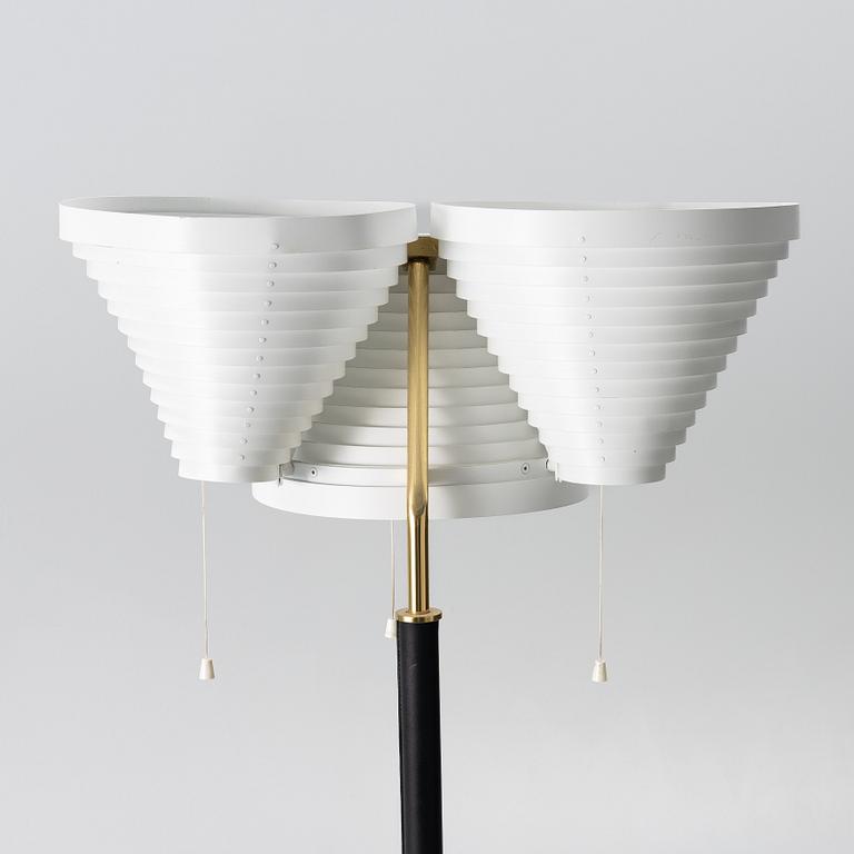 Alvar Aalto, A model A 809 floorlamp,  Valaisinpaja OY, Finland.
