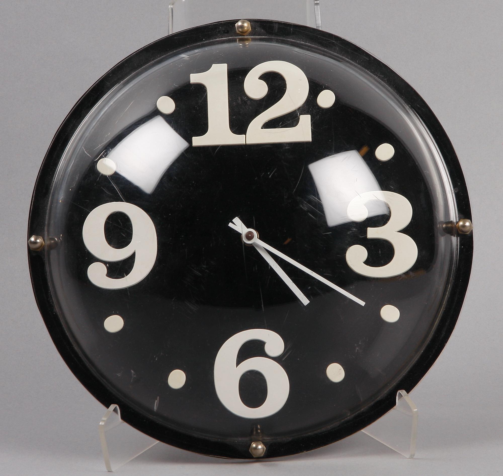 VÄGGUR, plexiglas, "Saturnus", Ulf Velander.