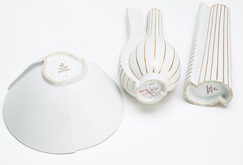 A set of two Wilhelm Kåge vases and a bowl, 'Guldsurrea', Gustavsberg 1950's.