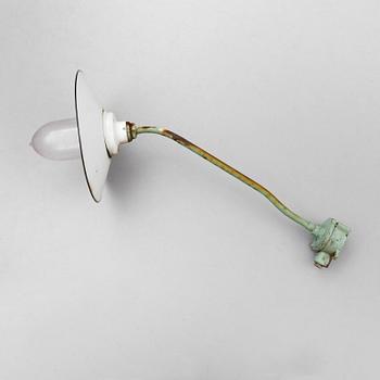 VÄGGLAMPA, industrimodell, 1900-talets mitt.