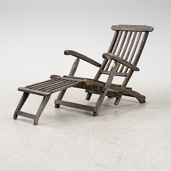 A deck chair, Scandinavian Design Jutlandia, late 20th Century.