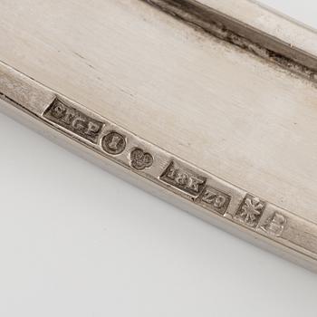 A Sigurd Persson bracelet 18K white gold with a faceted emerald and round brilliant-cut diamonds, Stockholm 1974.