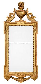 561. A Gustavian mirror by N. Meunier.
