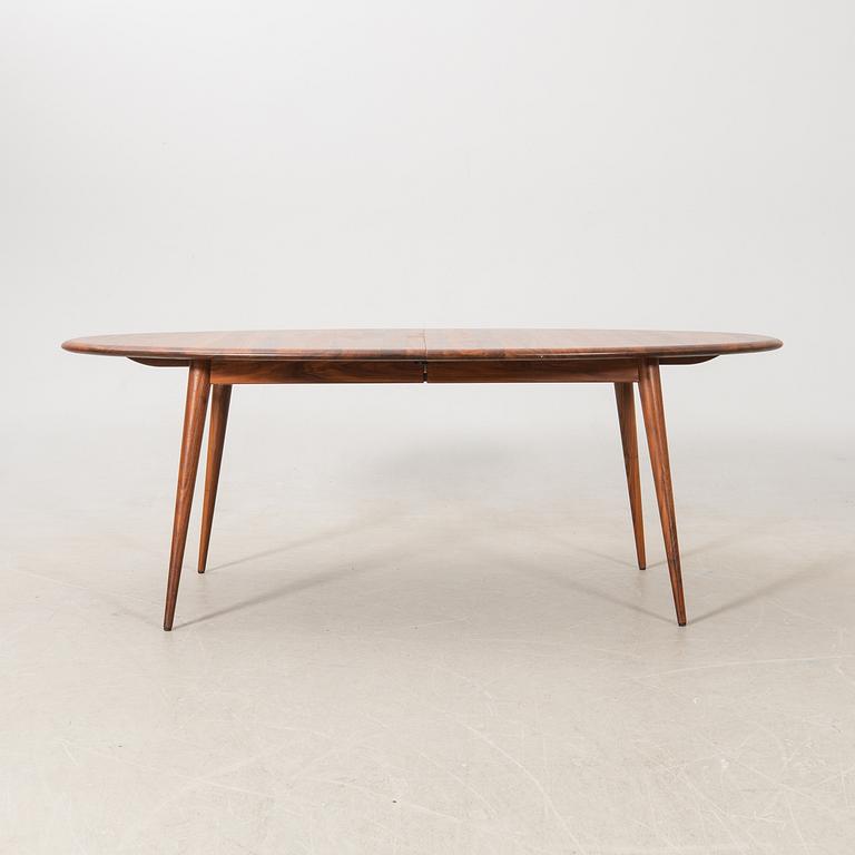Nissen & Gehl, dining table, "Naver point" model 9942, period piece.