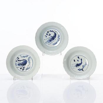 A set of three blue and white dessert dishes, Ming dynasty (1368-1644).