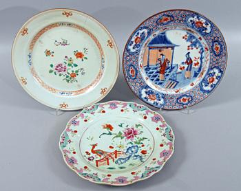 TALLRIKAR 3 div. Porslin, Kina Qianlong, 1700-tal.