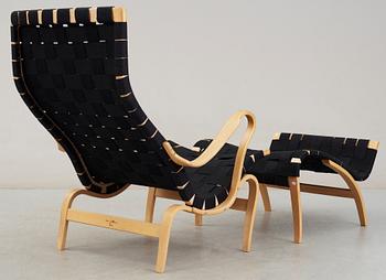 FÅTÖLJ med FOTPALL, "Pernilla" Bruno Mathsson, Dux, 1900-talets slut.