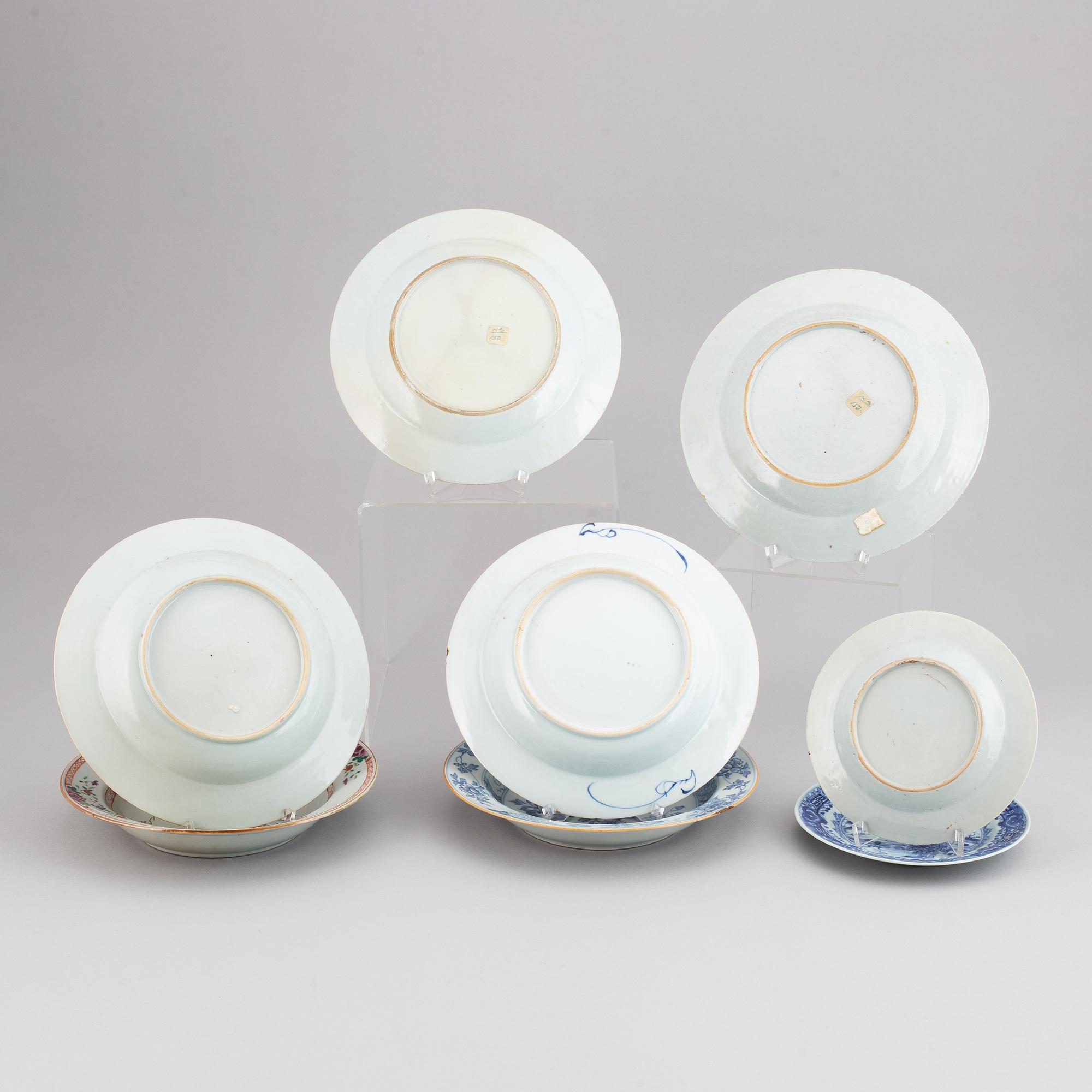 EIght blue and white and famille rose dishes, Qing dynasty, Qianlong (1736-95).