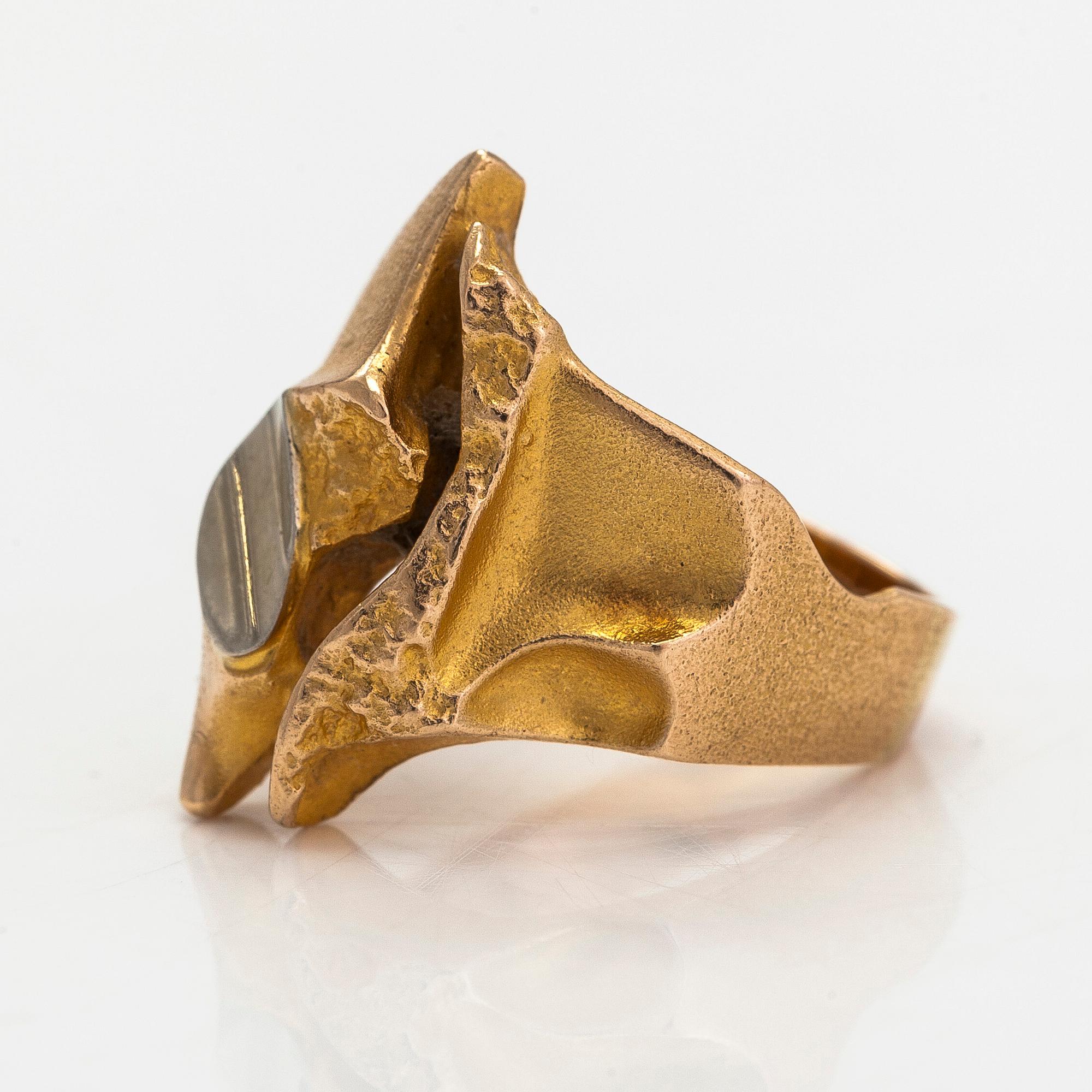 Björn Weckström, Ring "Geisir", 14K guld och platina. Lapponia 1979.