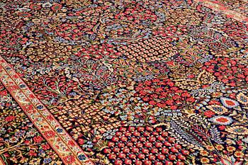 A CARPET, Kerman, ca 410 x 300 cm.