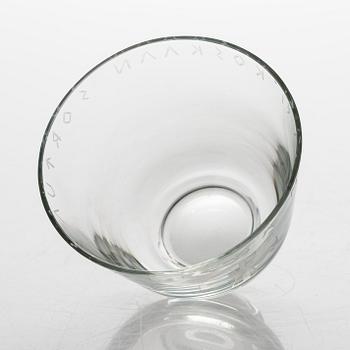 Arttu Brummer, skål, "Hjälteglaset I", Riihimäen Lasi Oy 1940-tal.