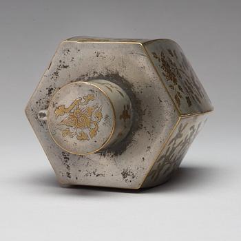 A pewter tea caddy, Qing dynasty, 18th Century.