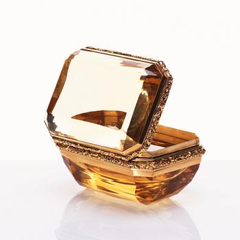 A probably English 19th century citrine and gold box.